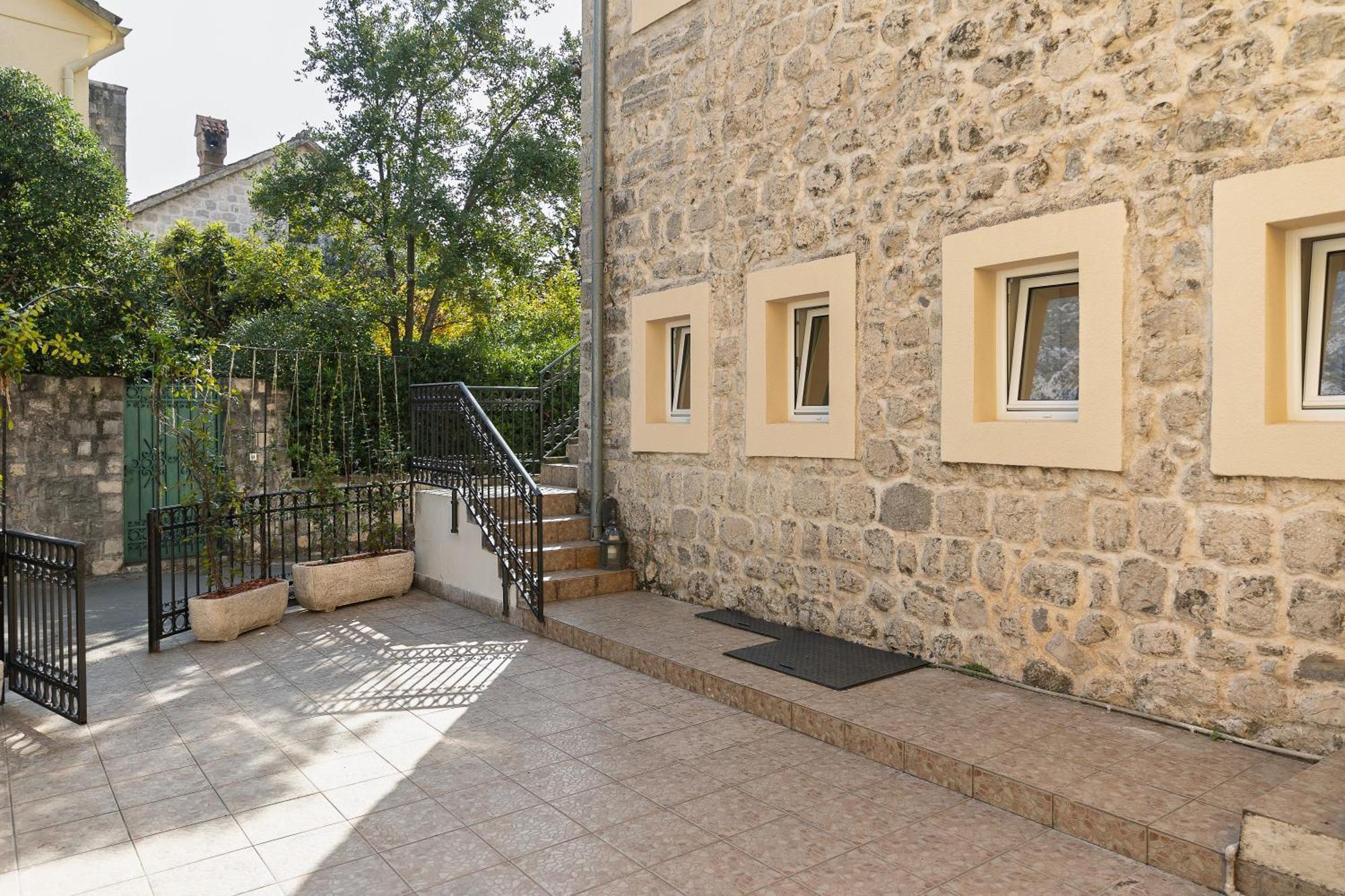 Verdi Kotor Exterior photo